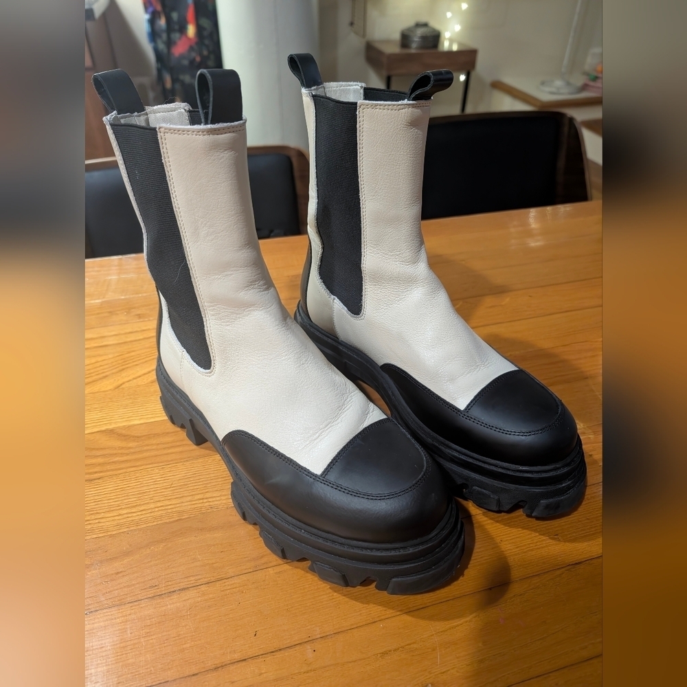 White Bianco BIAGINNY CHELSEA BOOTS size 40